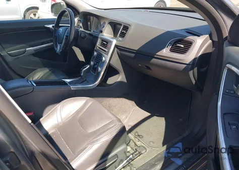 2017 Volvo S60 T5 Dynamic from USA, damaged, VIN YV126MFLXH2428457